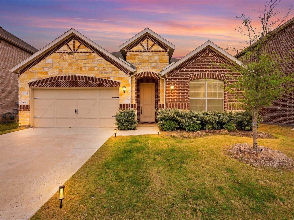 541 Breeds Hill Road - Photo 1