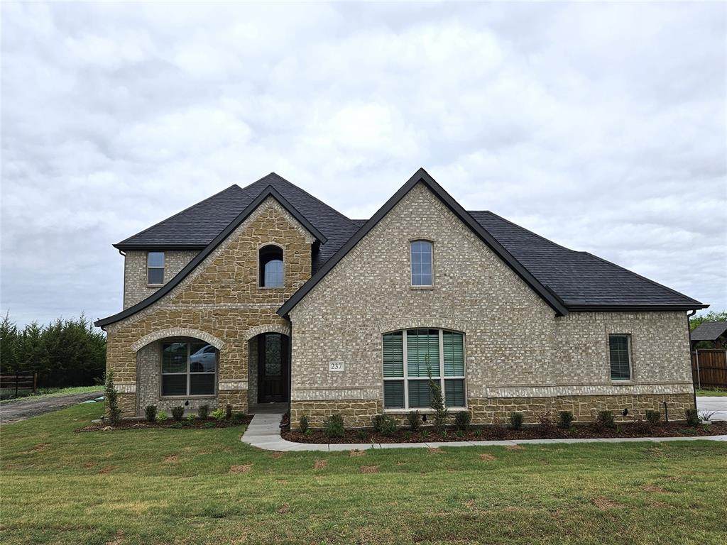 237 Magnolia Court - Photo 1