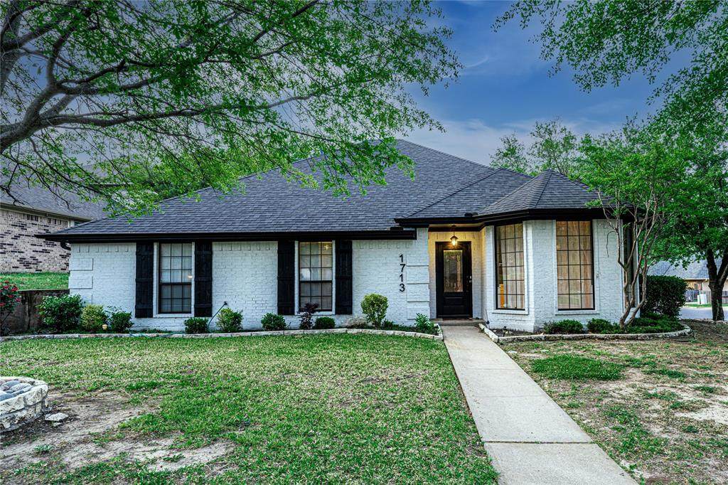 1713 Oak Creek Drive - Photo 1