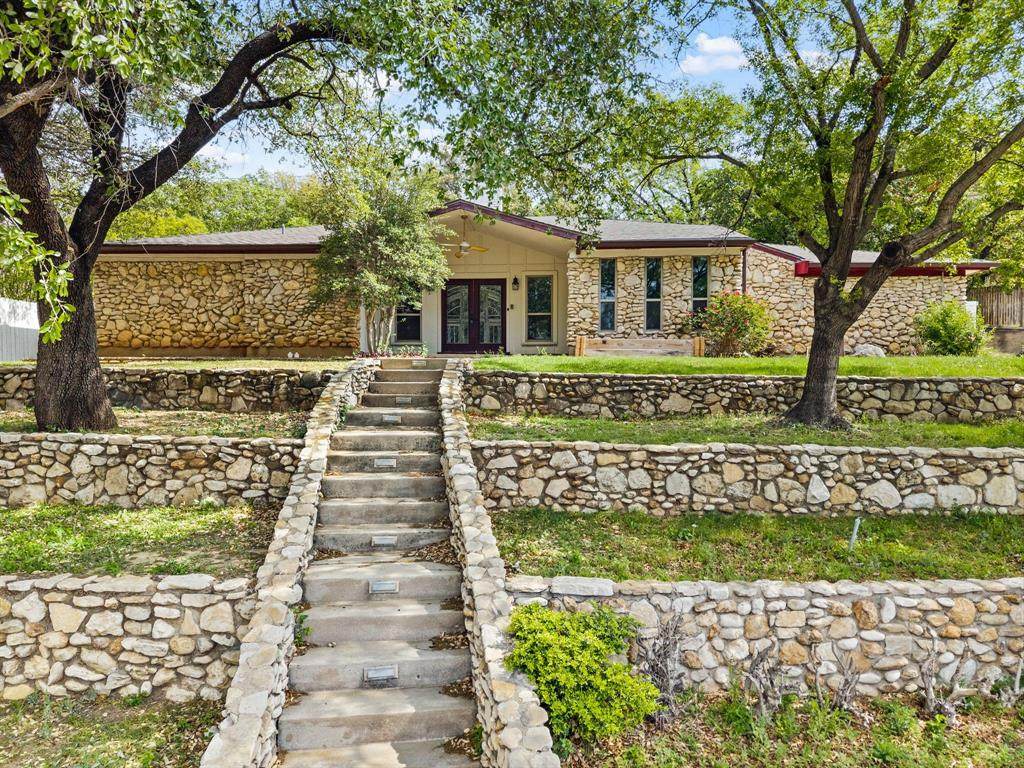 405 Chandler Lake Road - Photo 1