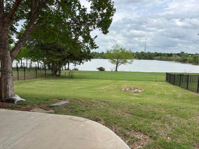 179 Lakeside Drive - Photo 1