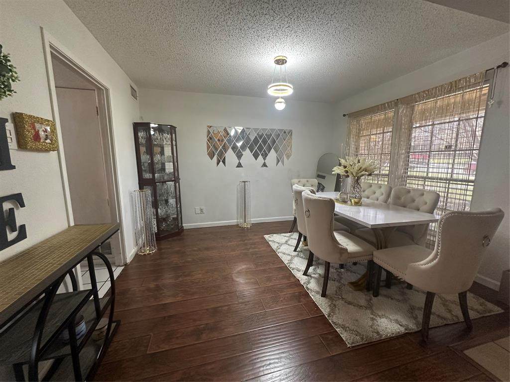 9717 Summerwood Circle - Photo 1