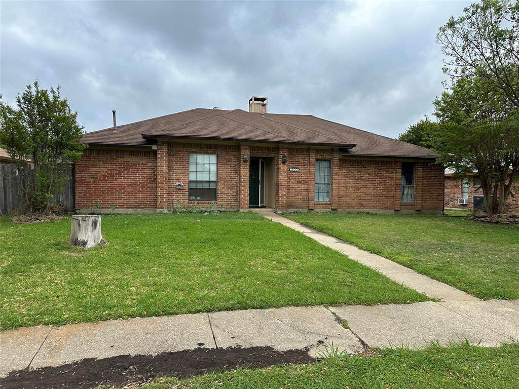 1650 Canterbury Lane - Photo 1