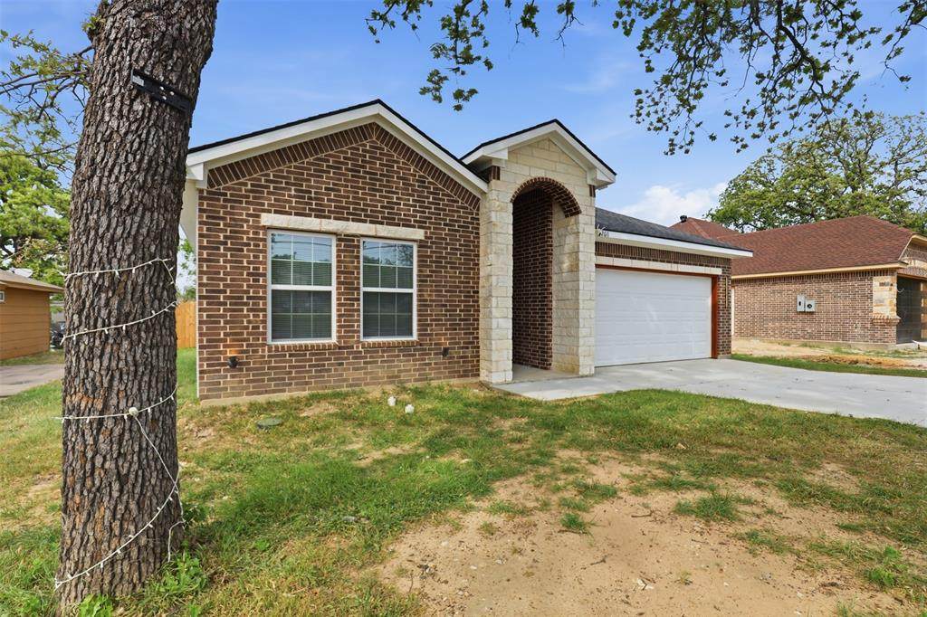 2611 Hunting Drive - Photo 1