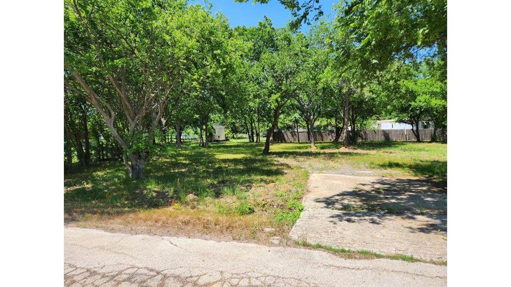 4251 Thousand Oaks Drive - Photo 1