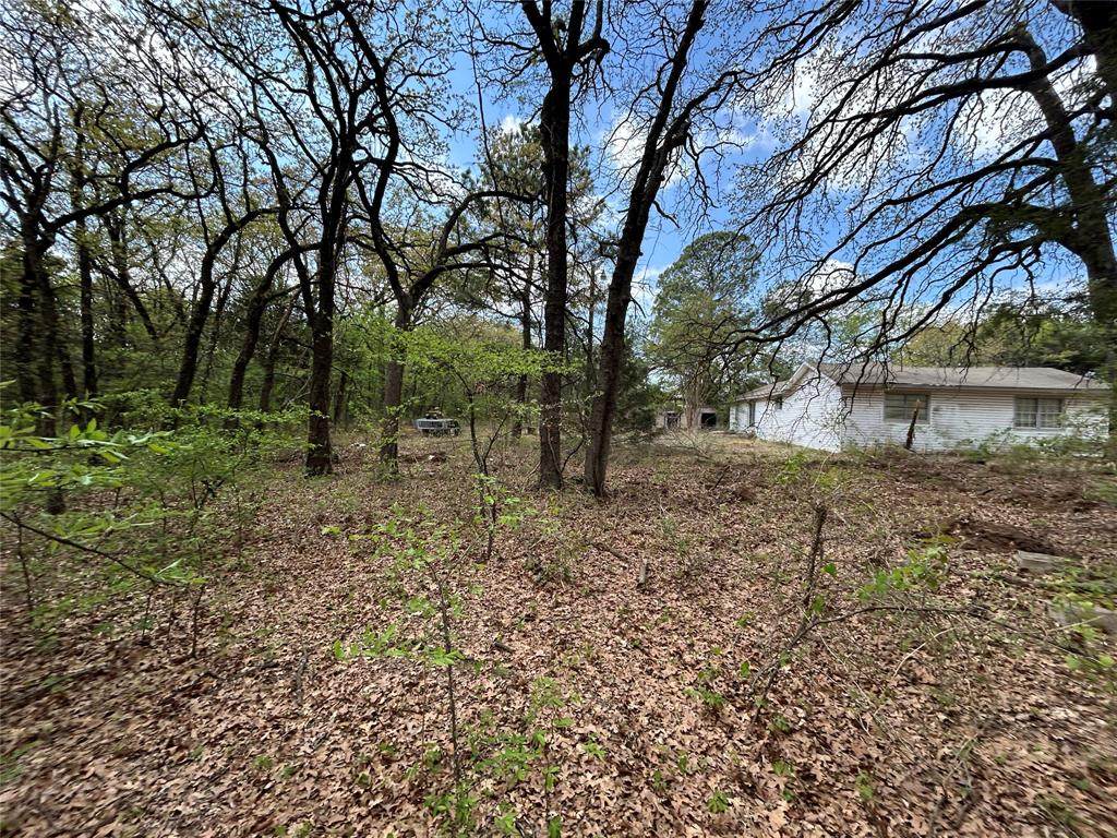 2104 Peterson - Photo 1