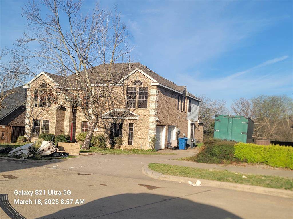 417 Silver Creek Drive - Photo 1