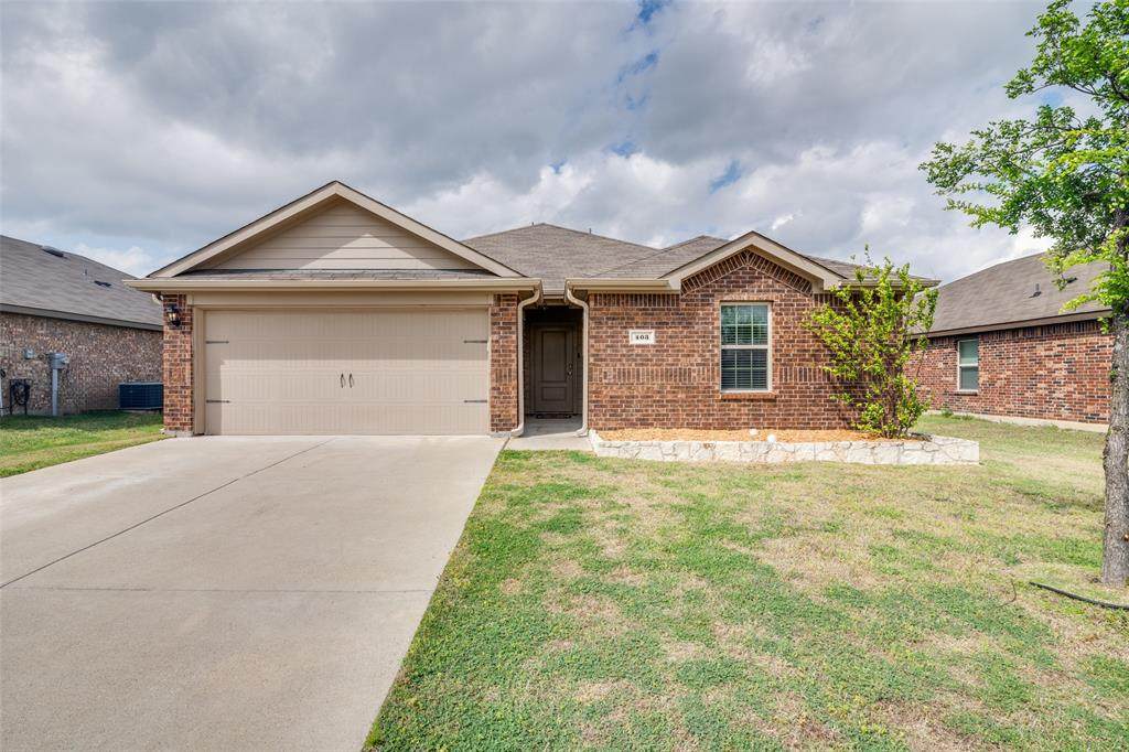 403 Pine Hollow Way - Photo 1