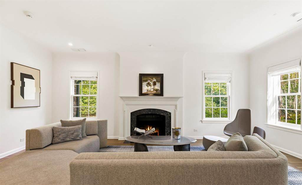 5336 Montrose Drive - Photo 1