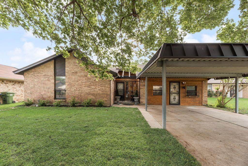 6217 Green Apple Court - Photo 1