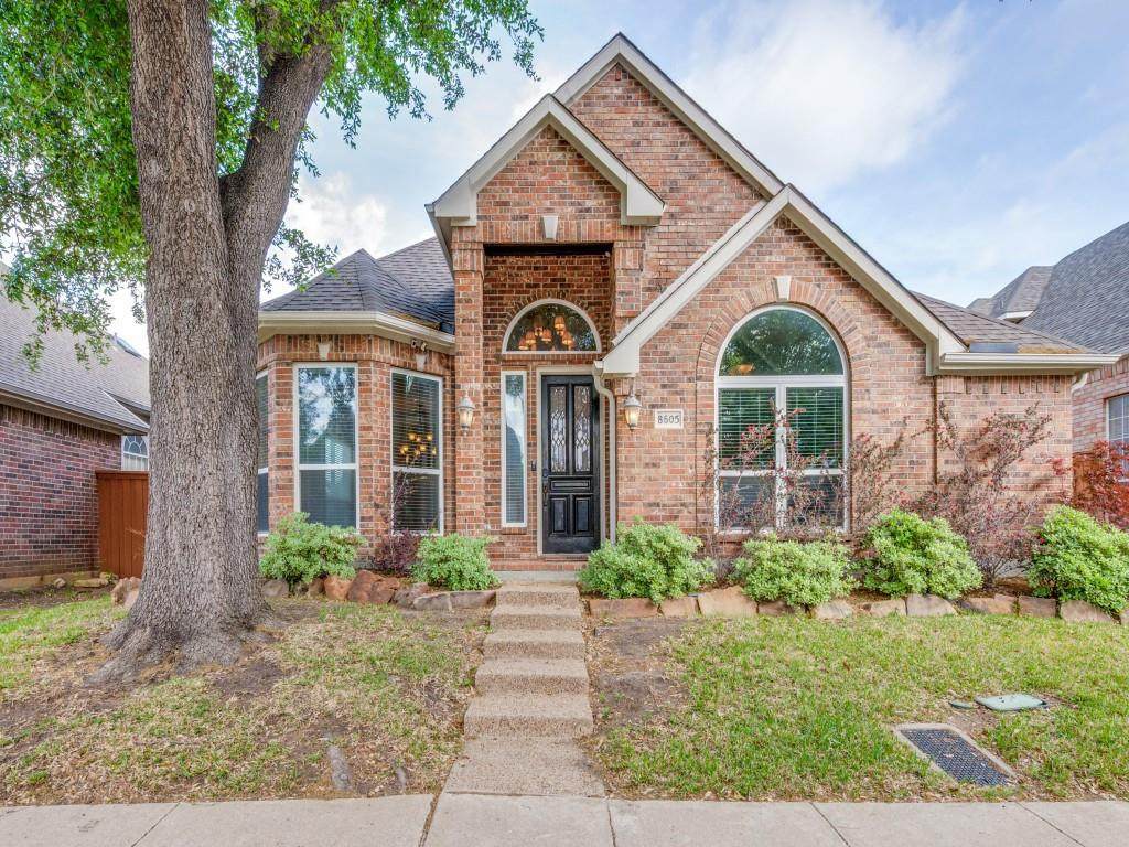 8605 Wellington Point Drive - Photo 1