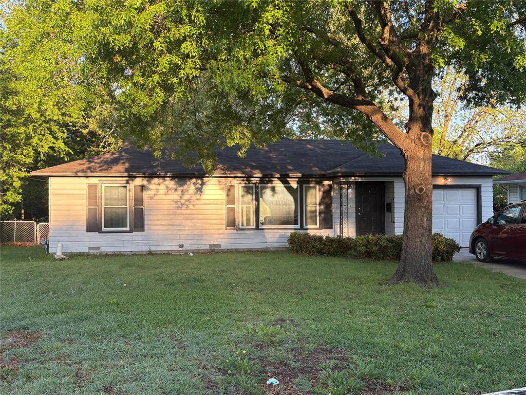 1109 Howeth Street - Photo 1