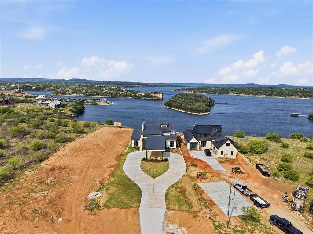 961 Hells Gate Dr - Photo 1