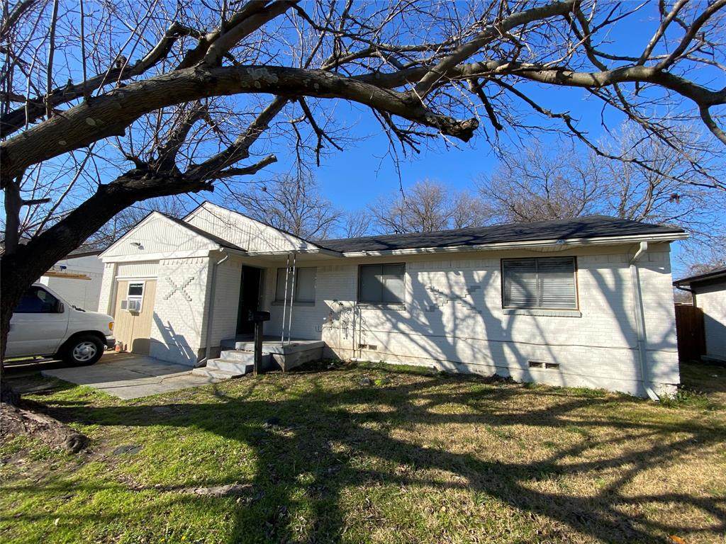 3429 Moon Drive - Photo 1