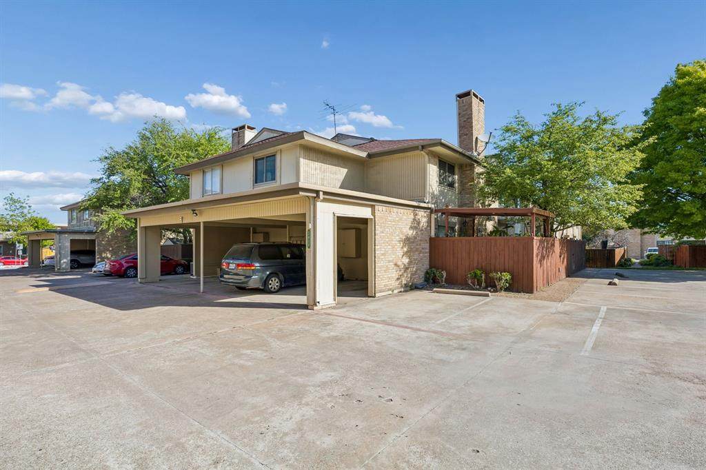 2614 Custer Parkway - Photo 1