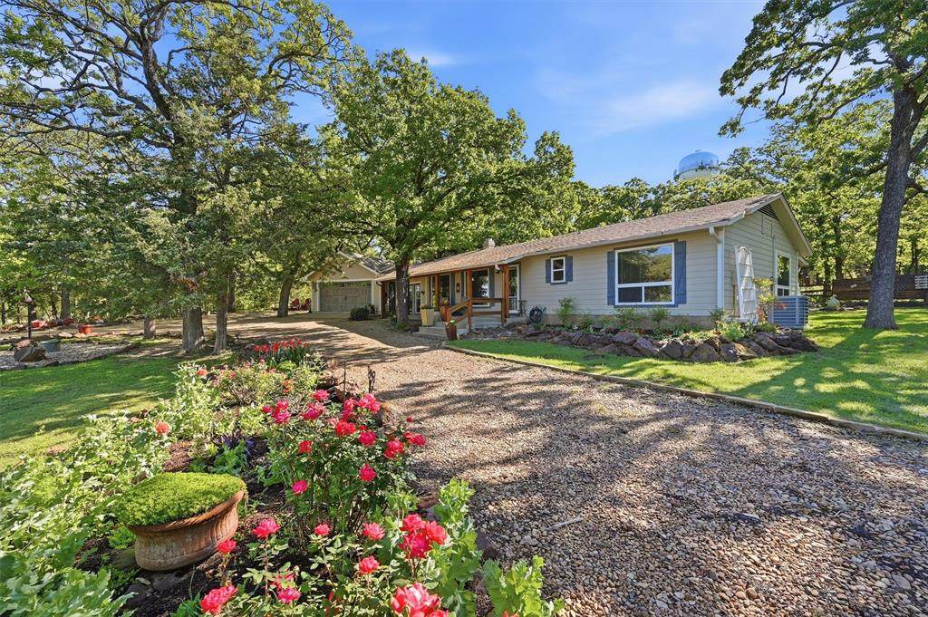 301 Kiowa Drive - Photo 1