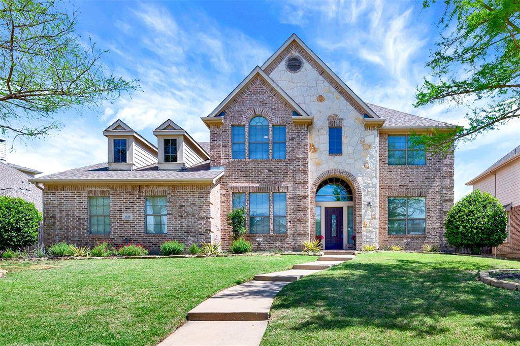 1020 Oriole Drive - Photo 1