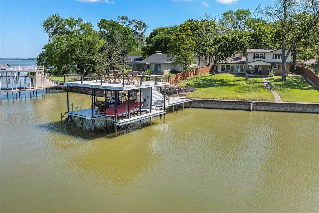 256 Whispering Oaks Trail - Photo 1