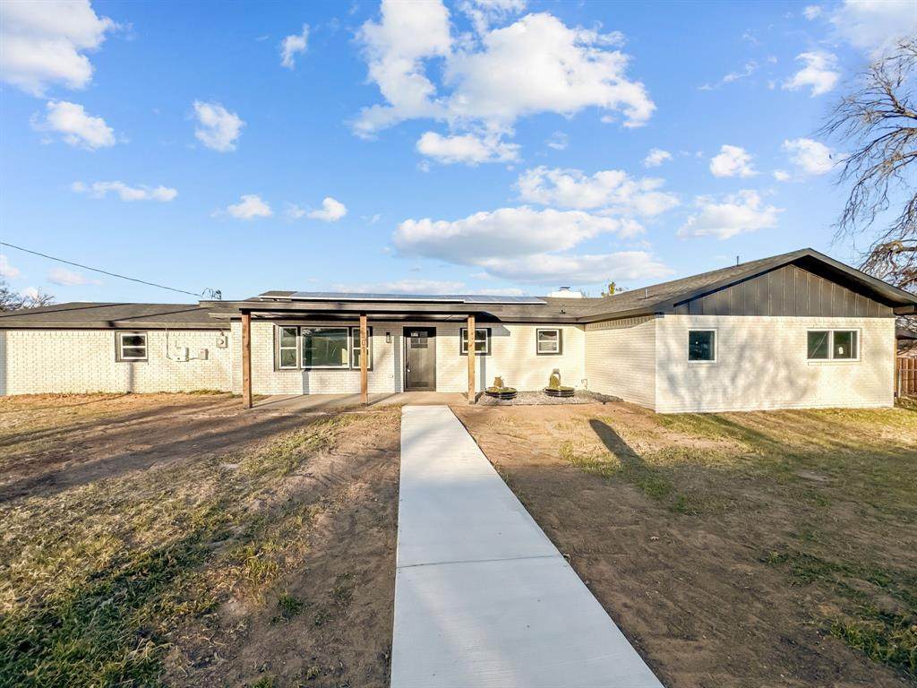 501 Roach Street - Photo 1