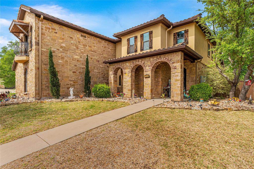 1516 Harvest Drive - Photo 1