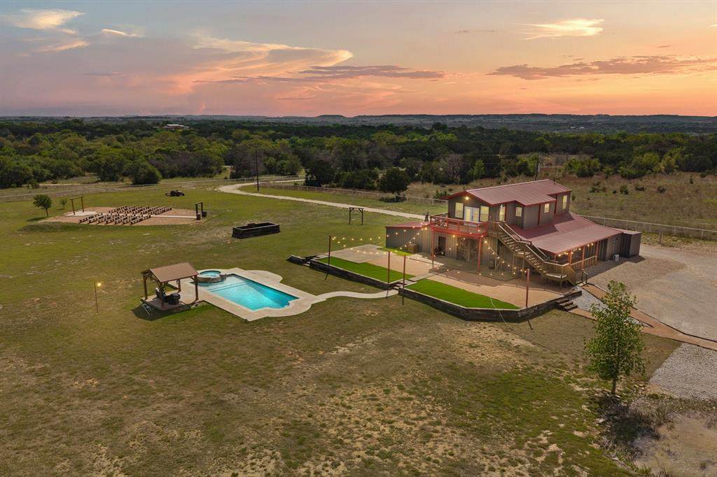 3119 County Road 2730 - Photo 1