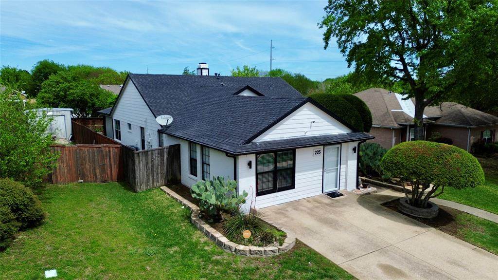 225 California Drive - Photo 1