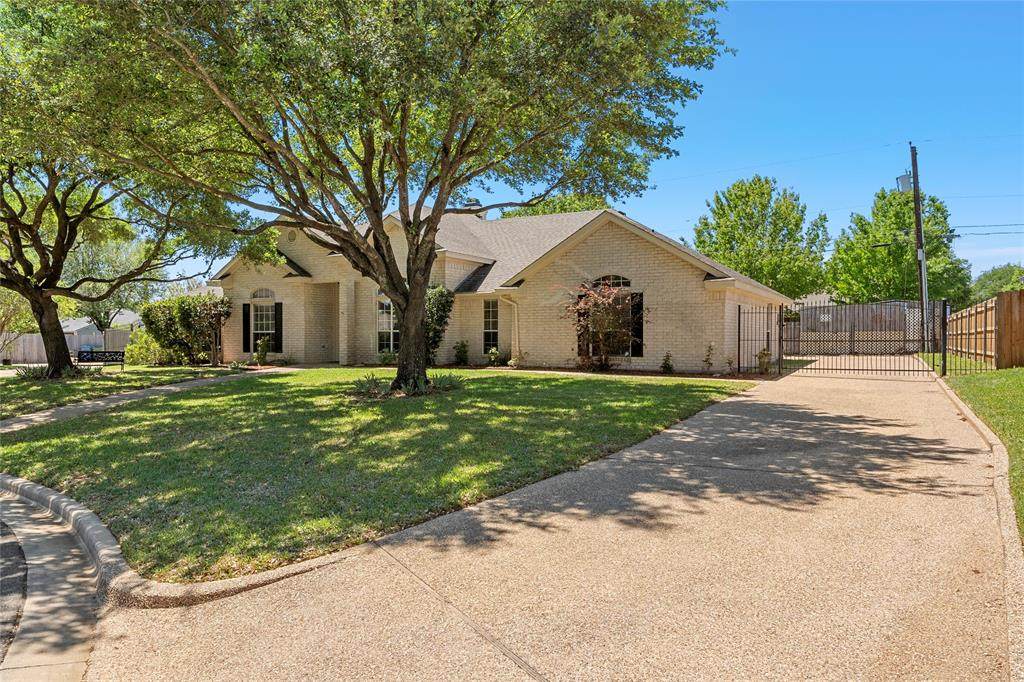 1209 Stonehill Circle - Photo 1
