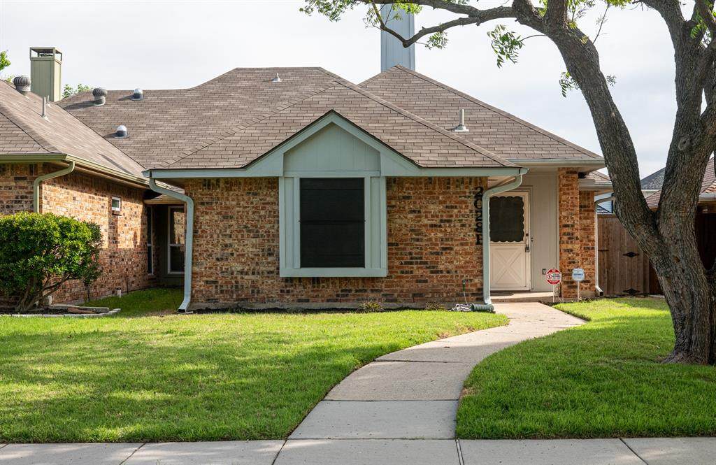 2028 Falcon Ridge Drive - Photo 1