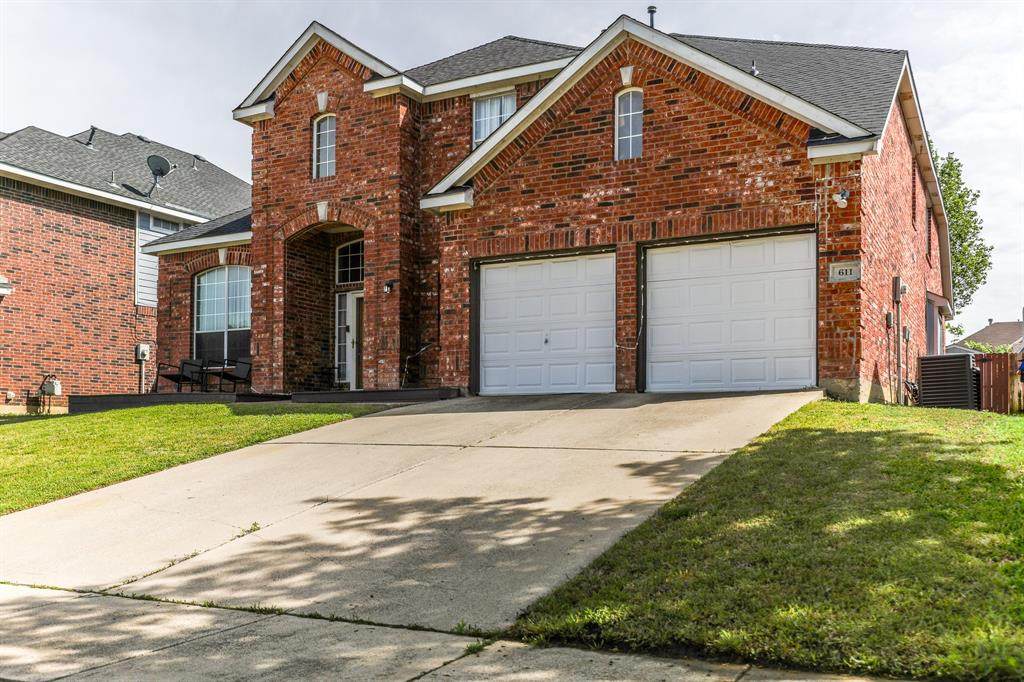 611 Laura Lane - Photo 1
