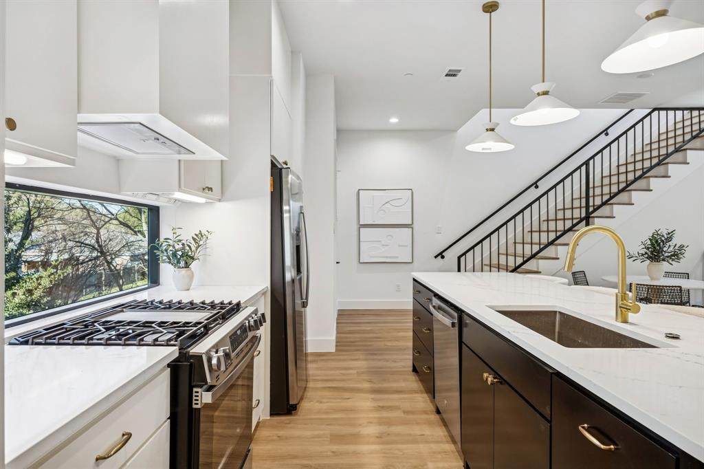 2147 Mail Avenue - Photo 1