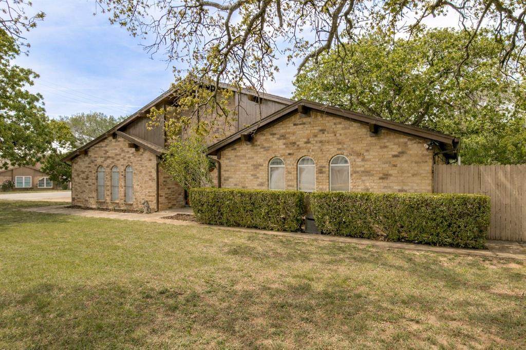 6917 Smithfield Road - Photo 1