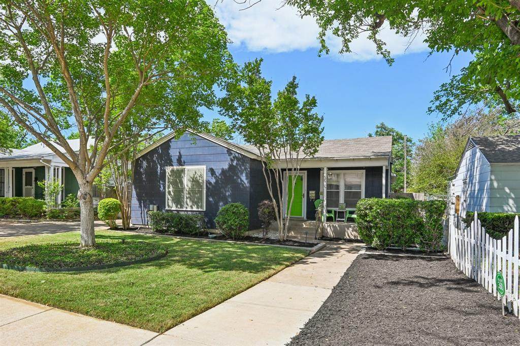 2716 Wayside Avenue - Photo 1