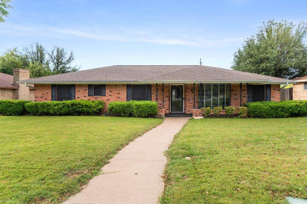 112 Charles Street - Photo 1