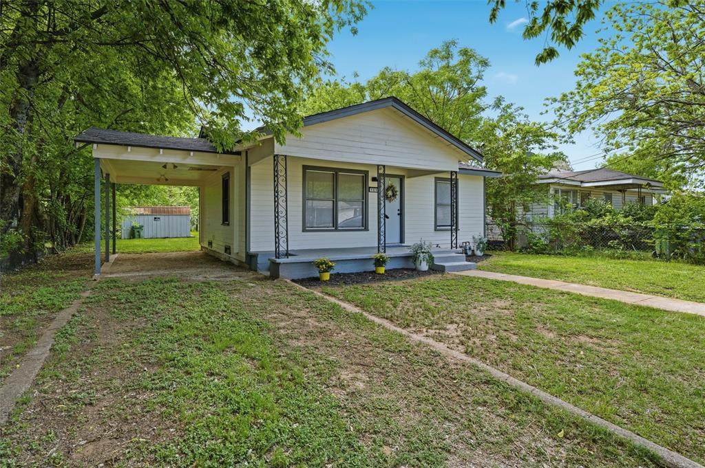 721 Calumet Street - Photo 1