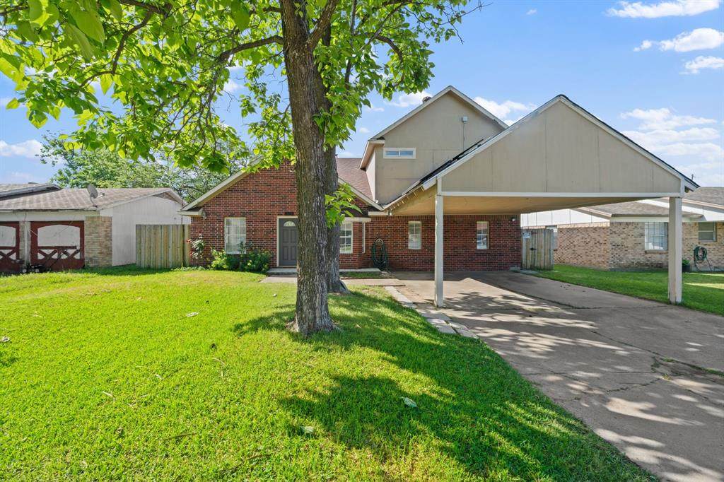 1104 Carmody Drive - Photo 1