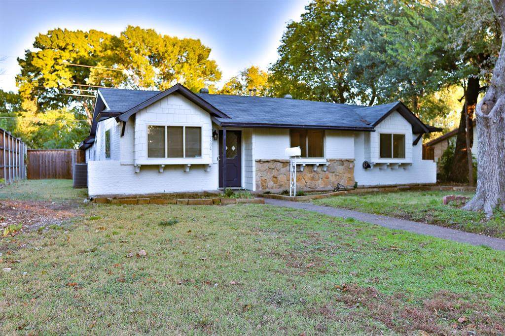 1508 Judy Drive - Photo 1