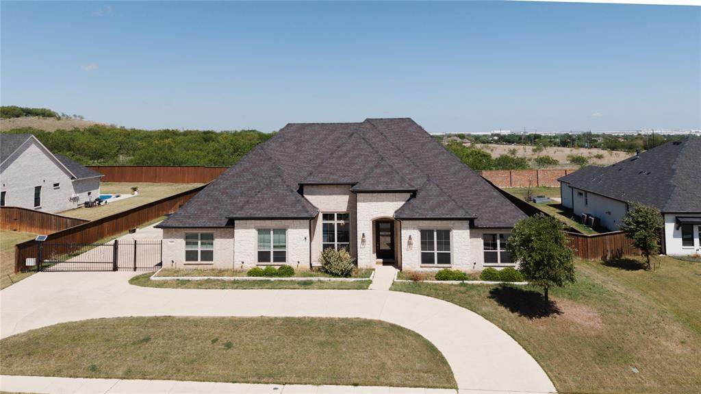204 Townsend Drive - Photo 1