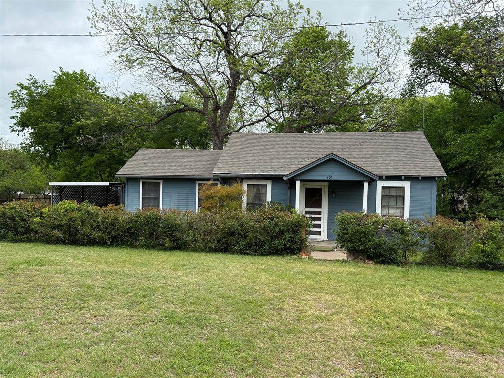 403 Avenue E Avenue - Photo 1
