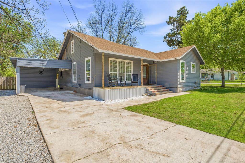 733 Austin Street - Photo 1