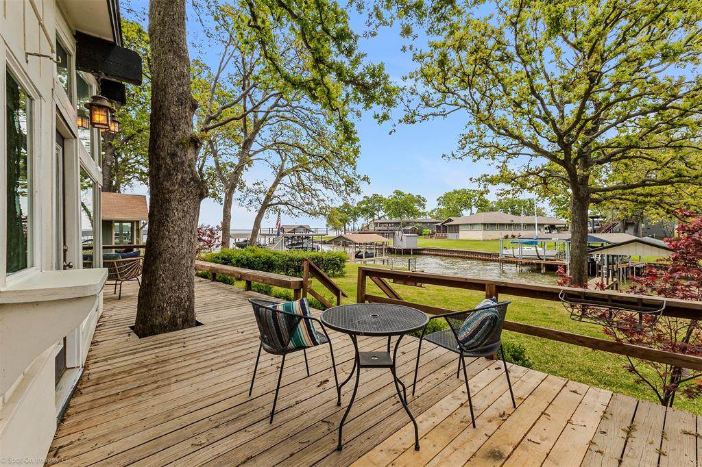 2516 Wildwood Way - Photo 1