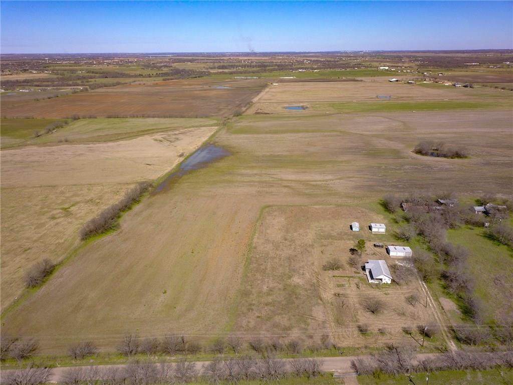 1017 County Road 1102 - Photo 1