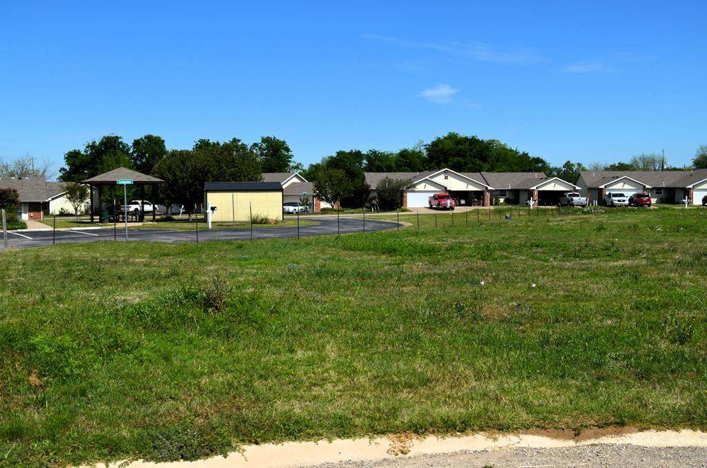 206 Preston Circle - Photo 1