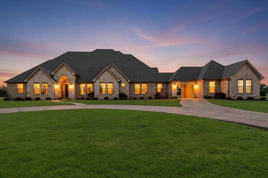 107 Fairway Parks Drive - Photo 1
