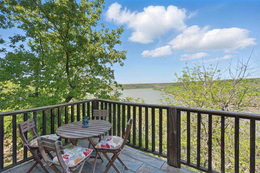 2775 Lakeview Drive - Photo 1