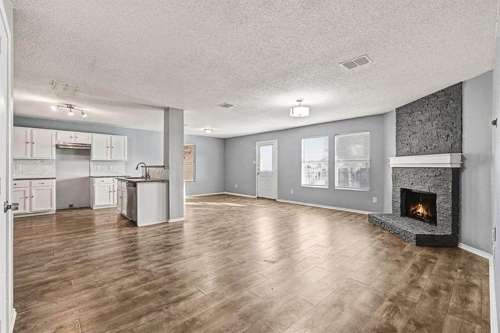 2256 White Oak Drive - Photo 1