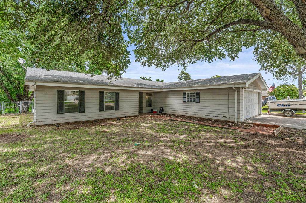 4013 Cherokee Court - Photo 1
