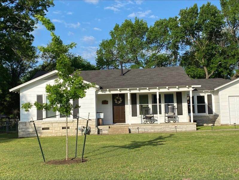 907 Magnolia Avenue - Photo 1