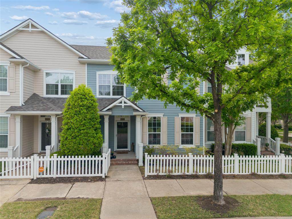 6204 Crescent Street - Photo 1