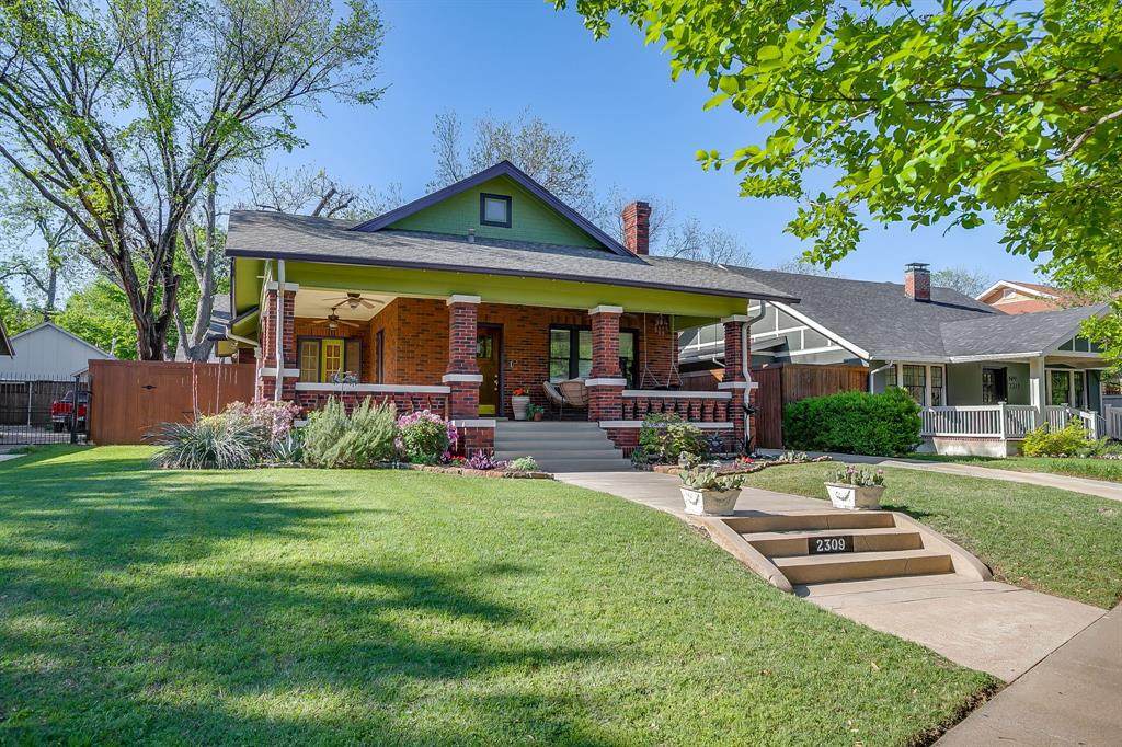 2309 Mistletoe Avenue - Photo 1