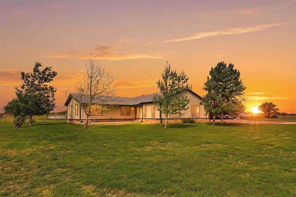 10208 County Road 418 - Photo 1